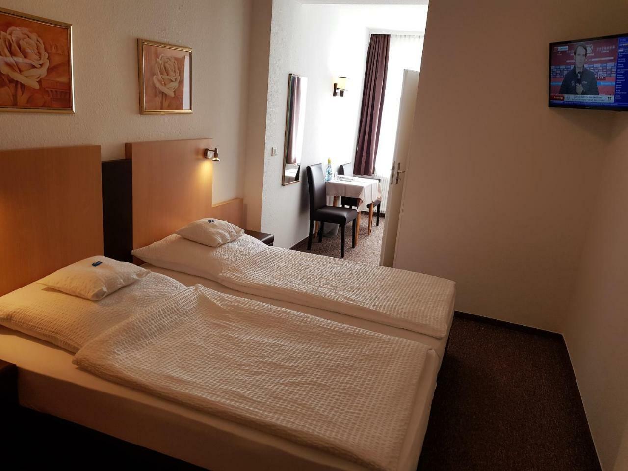 Hotel Zum Anker Andernach Esterno foto