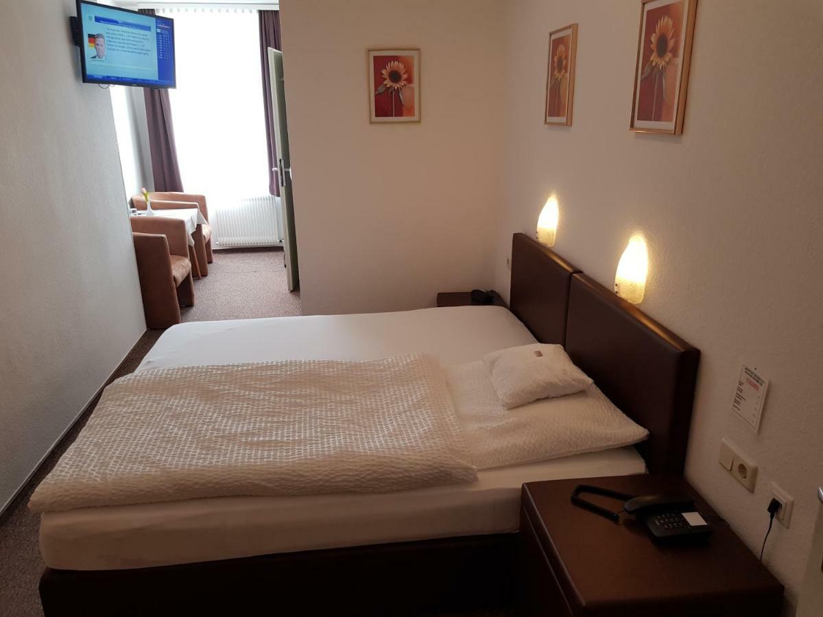 Hotel Zum Anker Andernach Esterno foto